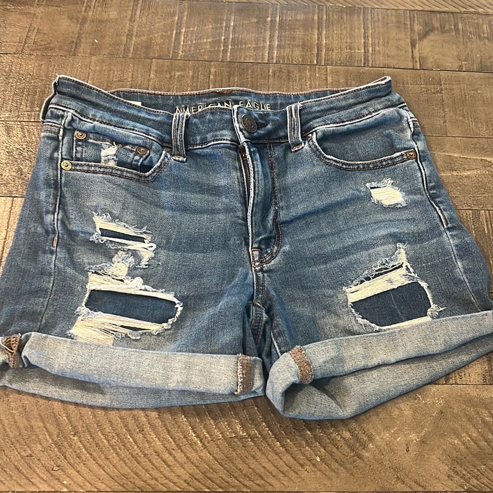 American eagle shorts!! Size 6